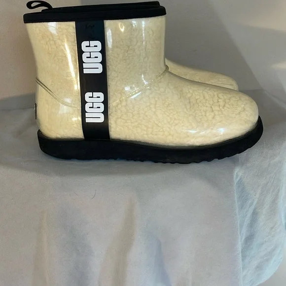 UGG Clear Classic Mini Boots Women’s 5 Uggs Ankle Slide On Shoes Rain Sheepskin - Picture 15 of 15